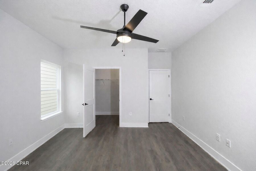 Spacious, unfurnished interior of a new home in Parkbrook, Panama City (Image 12).