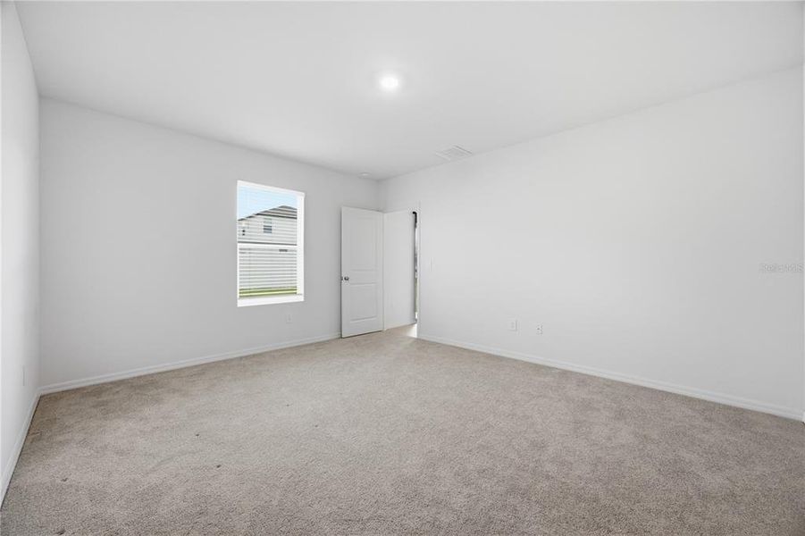 Spacious, unfurnished interior of a new home in Cypress Point at Lake Parker, Lakeland (Image 10). Spacious, unfurnished interior of a new home in Cypress Point at Lake Parker, Lakeland (Image 10).