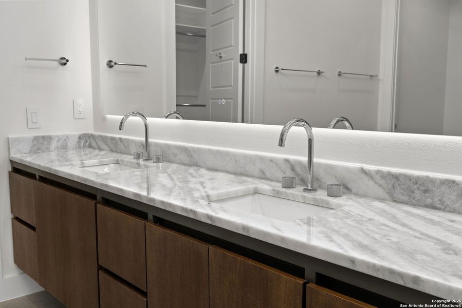 Image 33 of a home in . Image 33 of a home in .