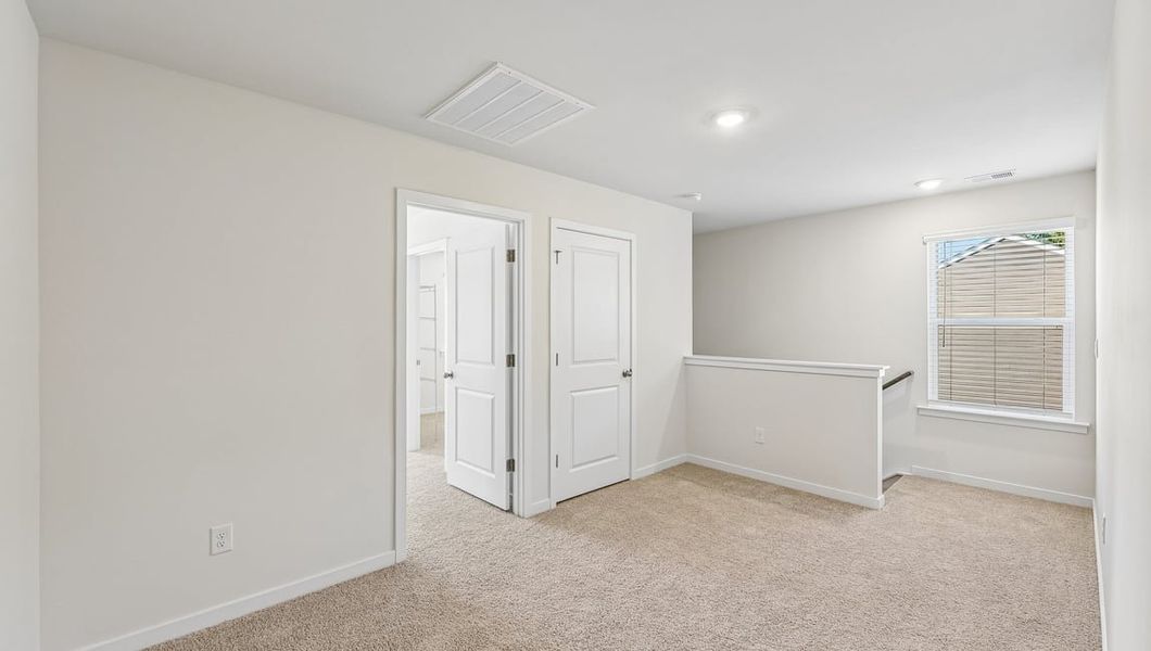 Spacious, unfurnished interior of a new home in The Falls at Newton, Newton (Image 16).