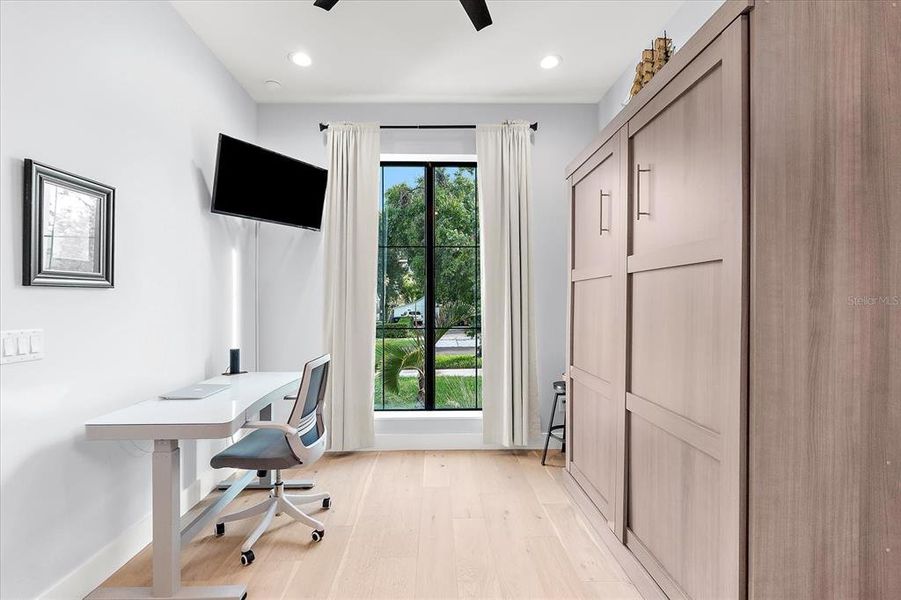 Furnished interior view inside a new home in , Tampa (Image 52).