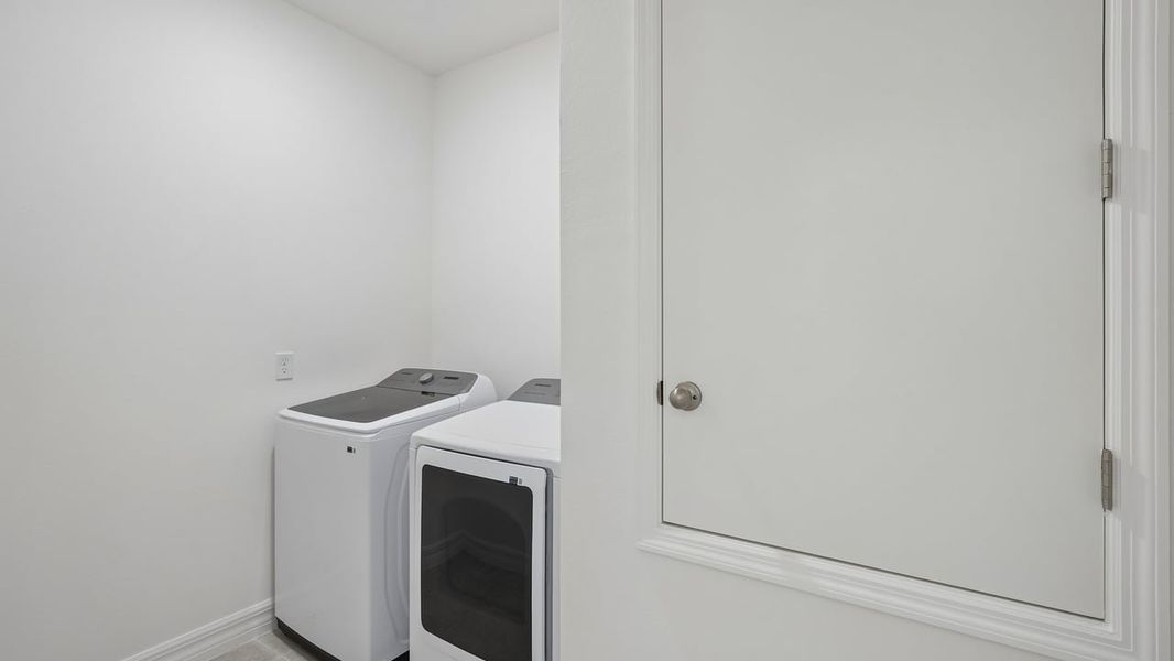 Close-up of interior finishes inside a home in Heritage Station, Punta Gorda (Image 19).