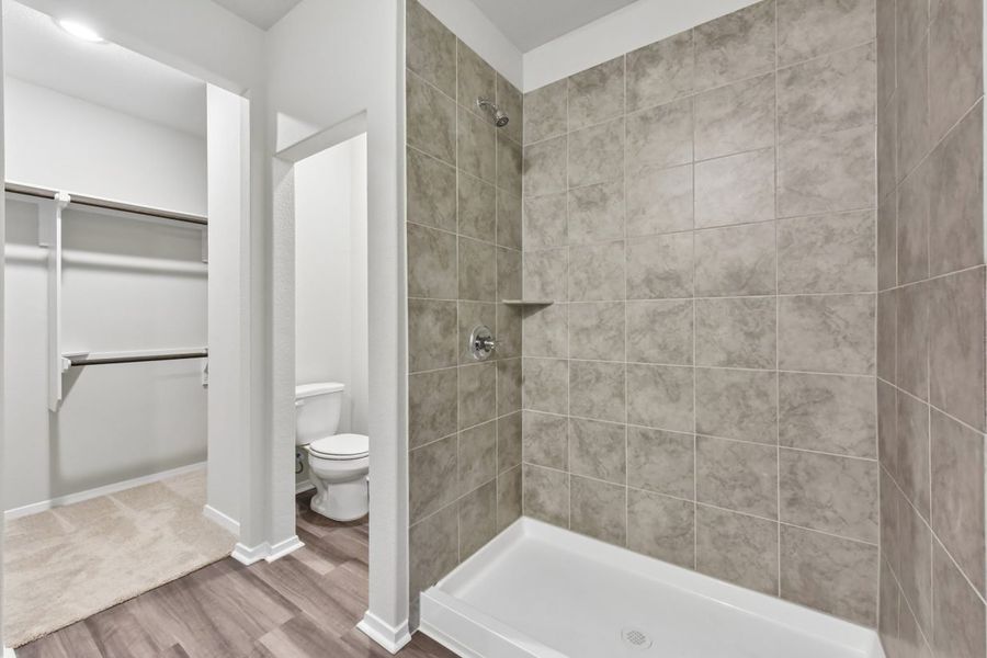Furnished interior view inside a new home in Edgebrooke, Pflugerville (Image 10).