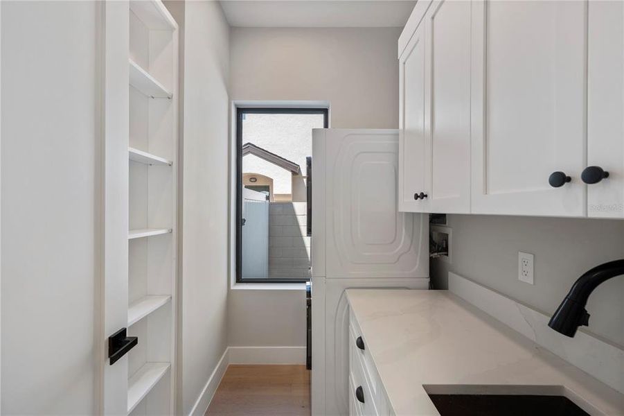 Furnished interior view inside a new home in , Winter Park (Image 9).
