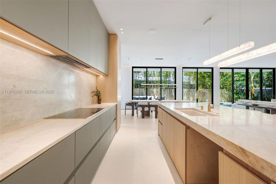 Community amenities in , Miami (Image 20).