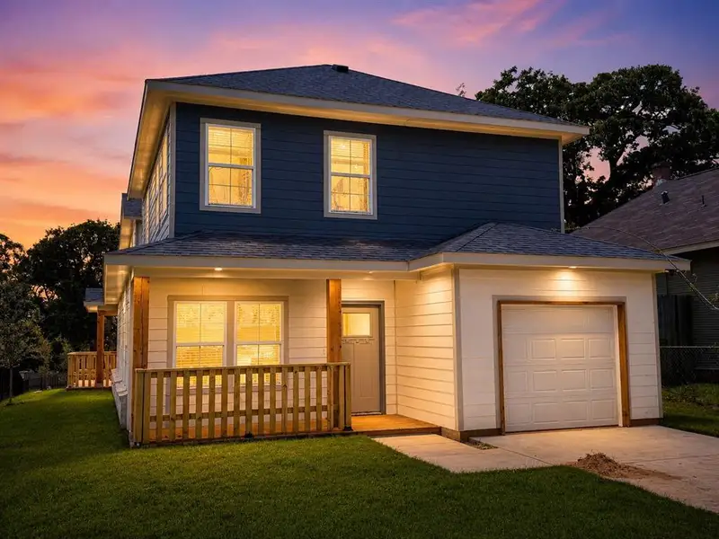Front exterior of a new home in , Dallas, TX, highlighting curb appeal (Image 2). Front exterior of a new home in , Dallas, TX, highlighting curb appeal (Image 2).