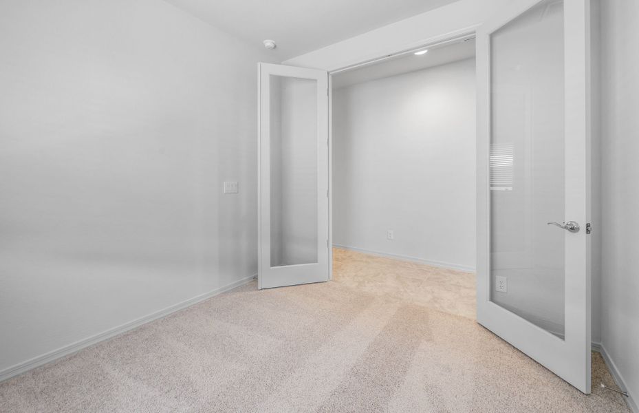 Spacious, unfurnished interior of a new home in Hayden Estates, Buckeye (Image 18).