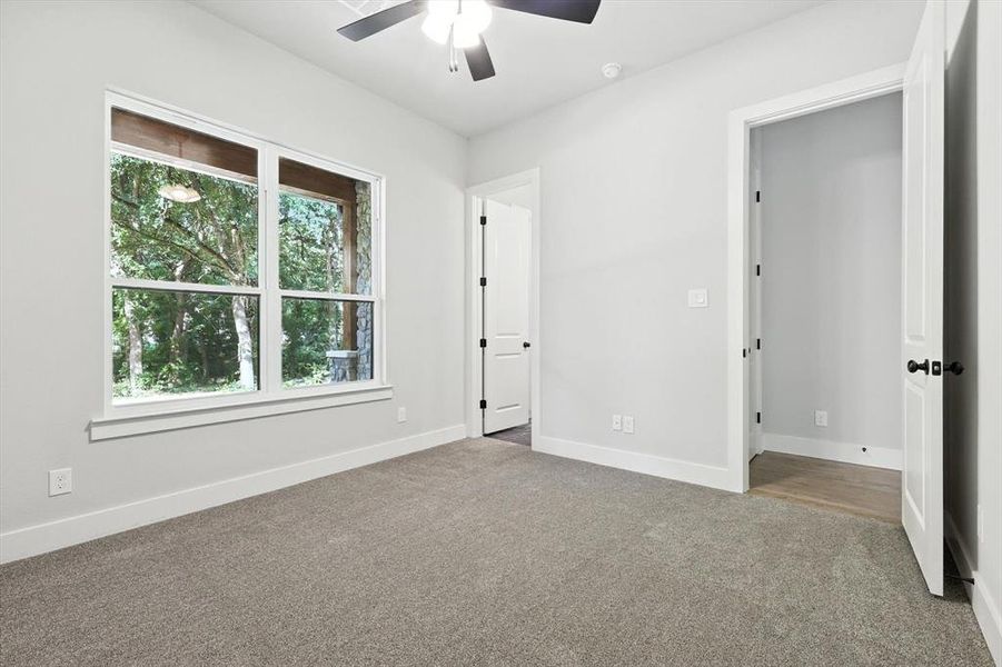 Spacious, unfurnished interior of a new home in , Waxahachie (Image 27).