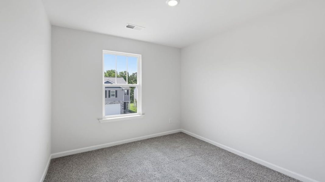 Spacious, unfurnished interior of a new home in Cedar Gap, Fountain Inn (Image 26).