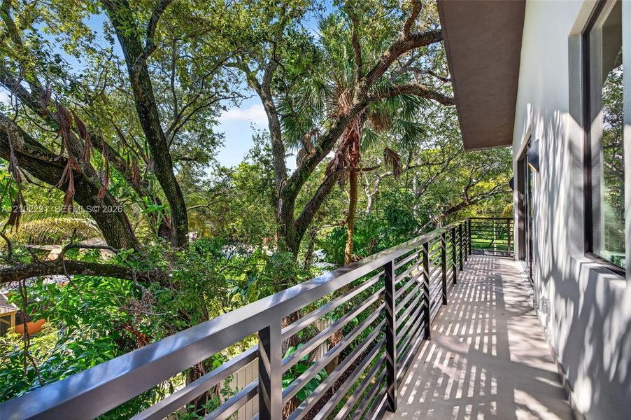 Exterior details and patio area of a home in , Fort Lauderdale (Image 27). Exterior details and patio area of a home in , Fort Lauderdale (Image 27).