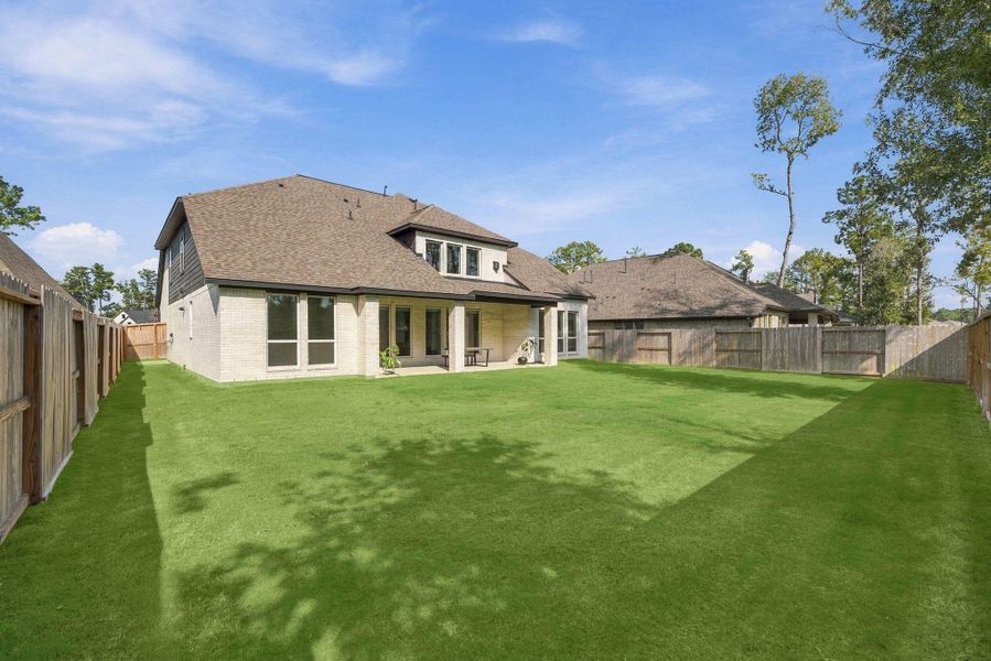 Exterior details and patio area of a home in The Highlands, Porter (Image 3).