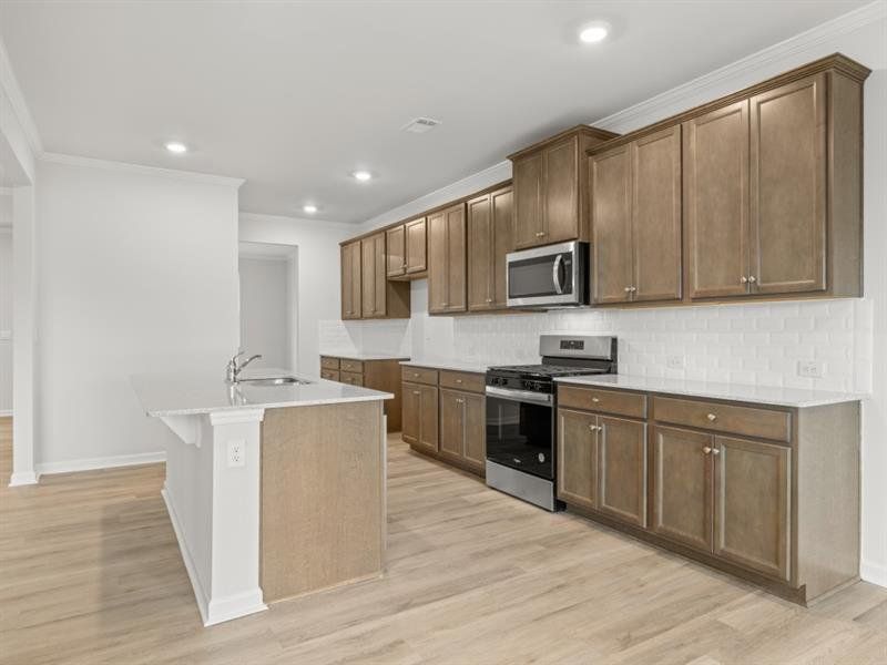 Furnished interior view inside a new home in Lost Creek, Dallas (Image 10).