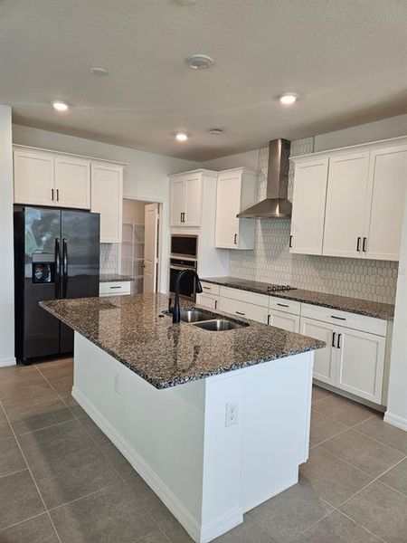Furnished interior view inside a new home in Pennyroyal, Kissimmee (Image 5). Furnished interior view inside a new home in Pennyroyal, Kissimmee (Image 5).