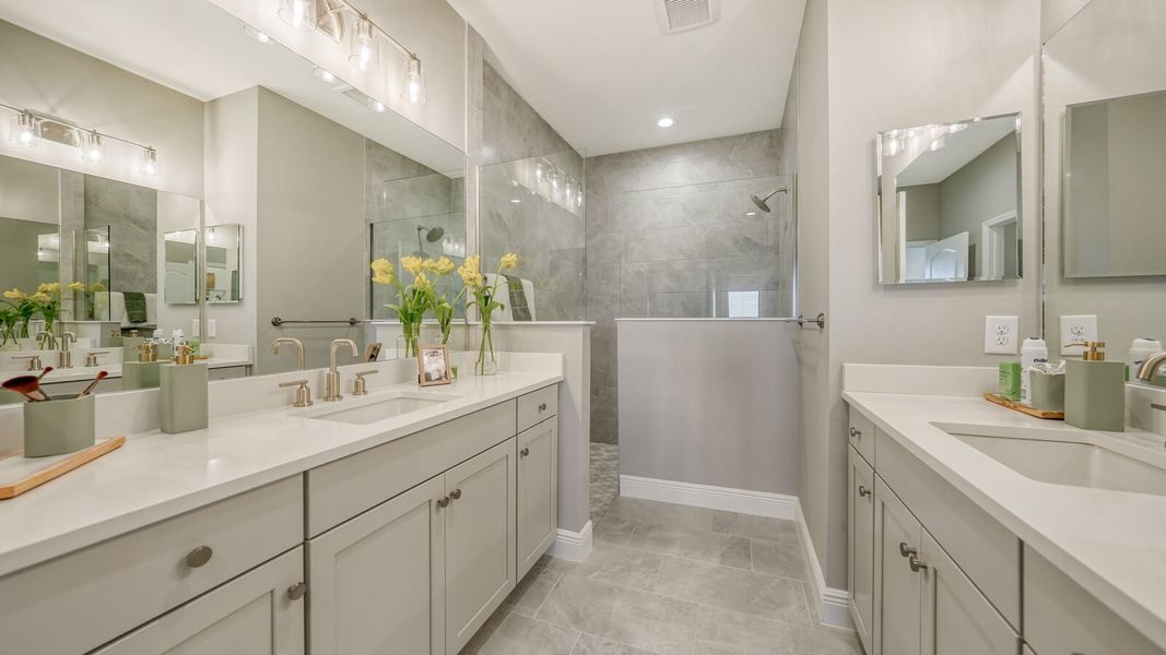 Representative furnished interior of a home built from the Sandcastle 2 by Neal Communities in Vistera of Venice, Venice (Image 24).