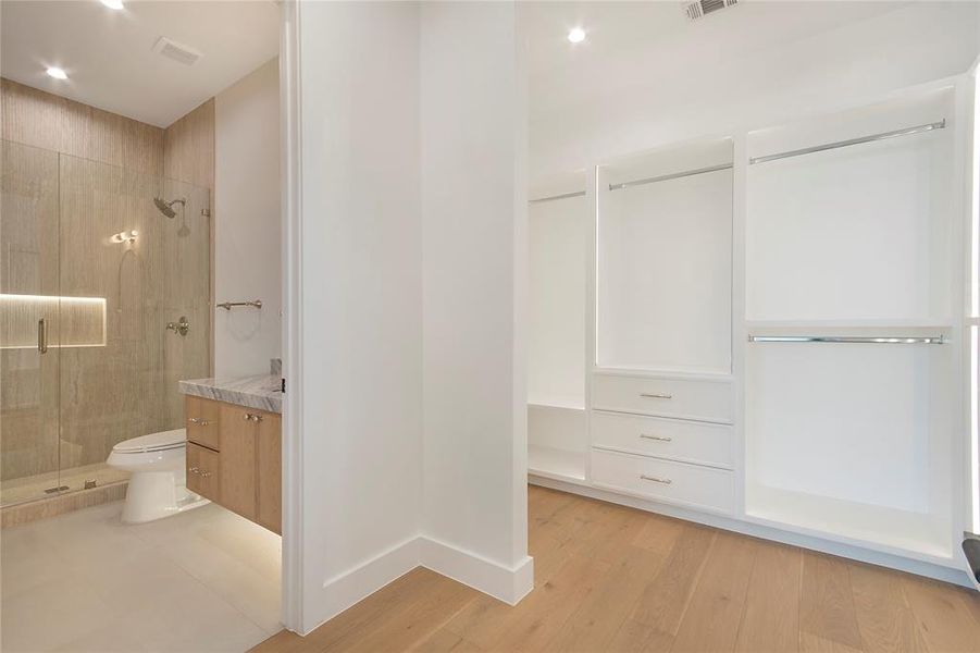 Image 39 of a home in .