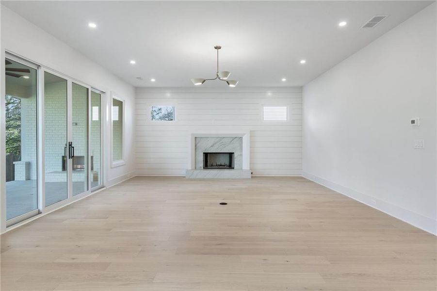 Spacious, unfurnished interior of a new home in , Atlanta (Image 39).