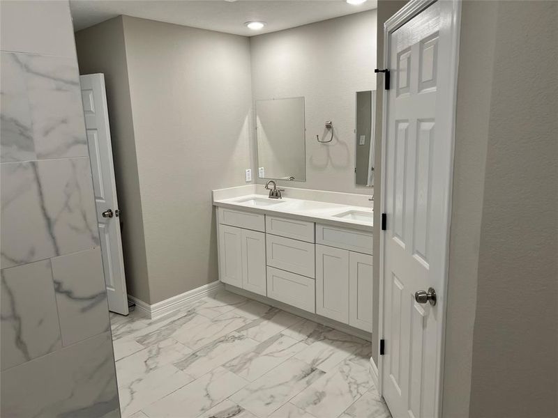 Image 13 of a home in Raburn Reserve 50s.