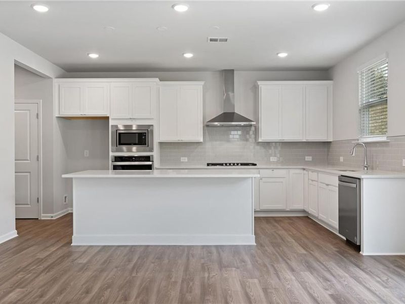 Furnished interior view inside a new home in Cedar Farms, Winder (Image 7). Furnished interior view inside a new home in Cedar Farms, Winder (Image 7).