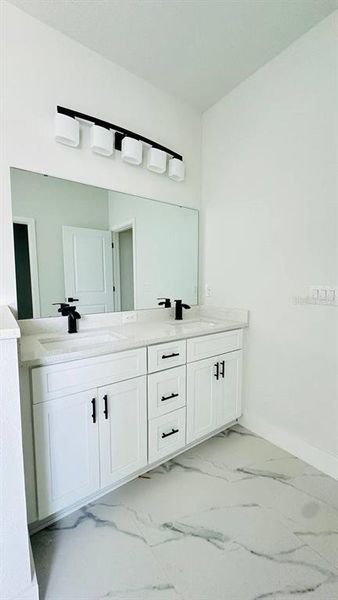 Furnished interior view inside a new home in , Ocala (Image 10).