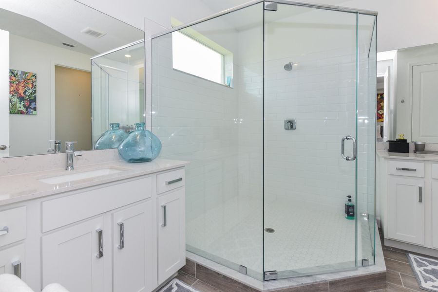 1525 STOCKBRIDGE STREET-print-028-018-15