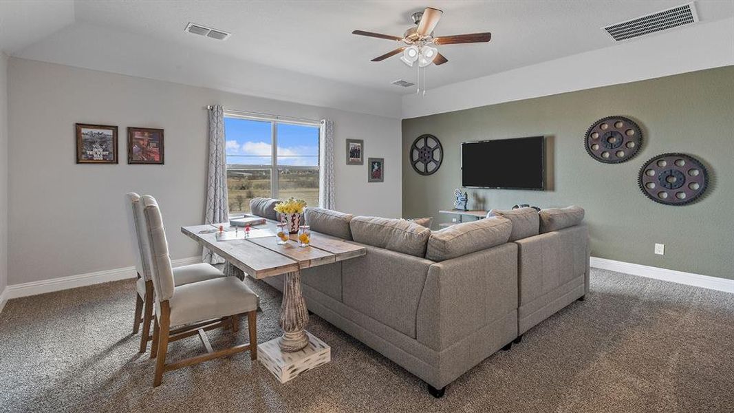 Furnished interior view inside a new home in Lakeview Pointe, Grand Prairie (Image 29).