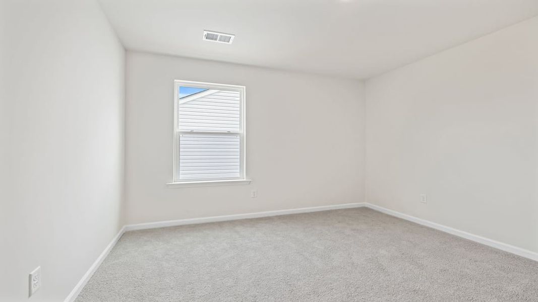 Spacious, unfurnished interior of a new home in Baxter Village, Boiling Springs (Image 29).