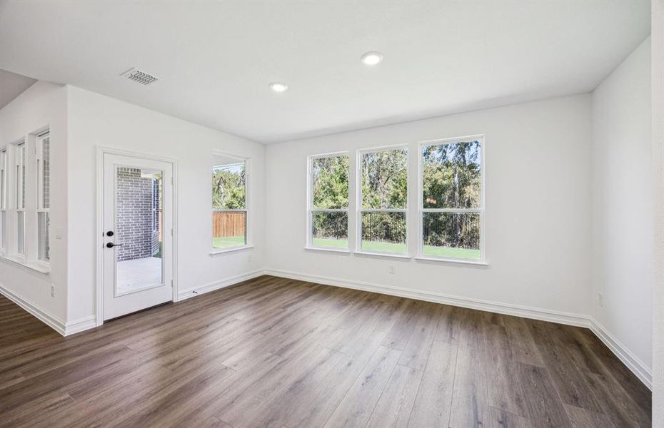 Gathering room with direct access to the backyard Gathering room with direct access to the backyard