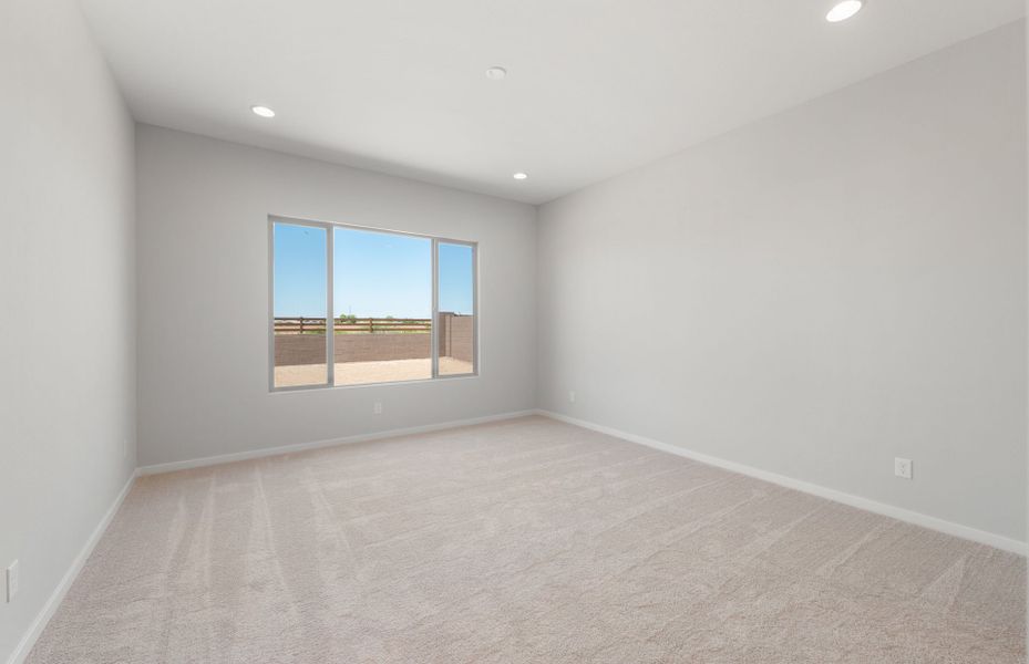 Spacious, unfurnished interior of a new home in Legado West, Queen Creek (Image 31).