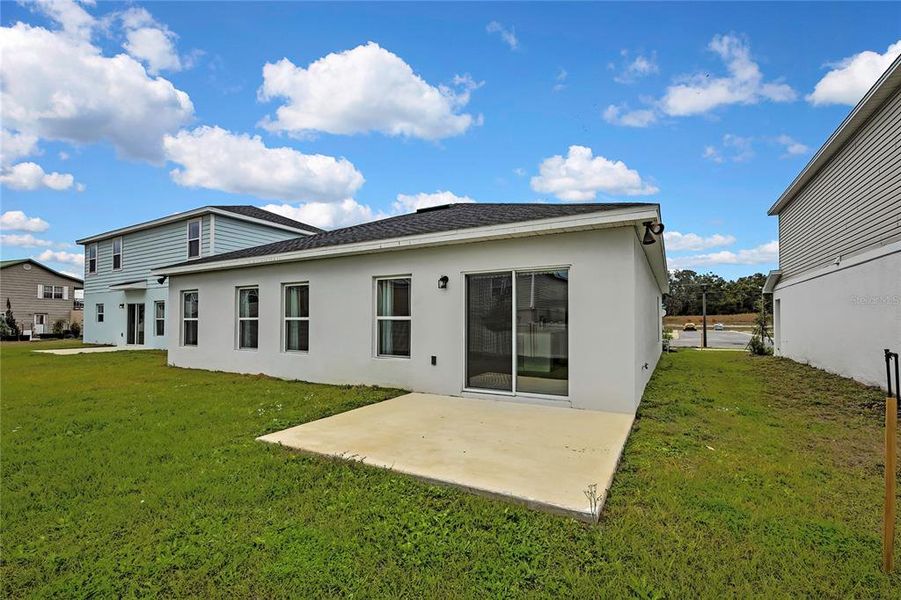 Exterior details and patio area of a home in , Sumterville (Image 36).