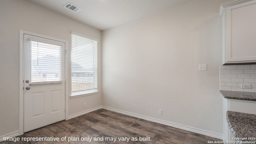 Spacious, unfurnished interior of a new home in Brookstone Creek, San Antonio (Image 17).
