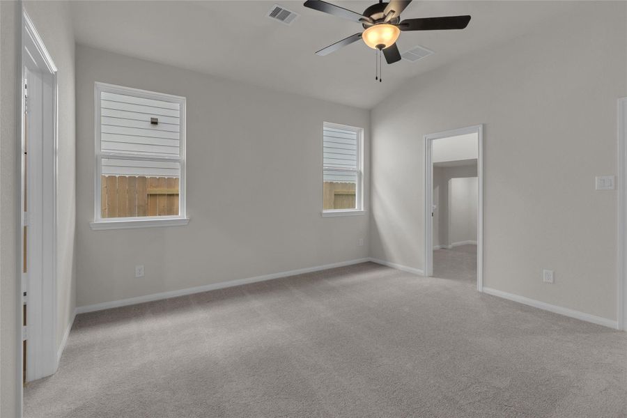 Spacious, unfurnished interior of a new home in Elyson, Katy (Image 30).