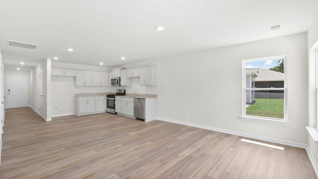 Spacious, unfurnished interior of a new home in Harper Ridge, Roebuck (Image 20). Spacious, unfurnished interior of a new home in Harper Ridge, Roebuck (Image 20).
