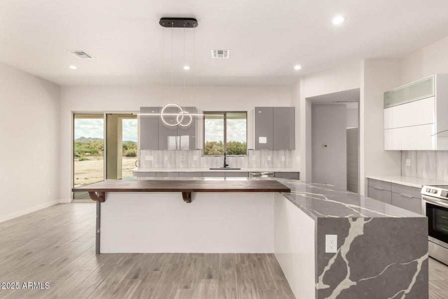 14 - Western Star 24825