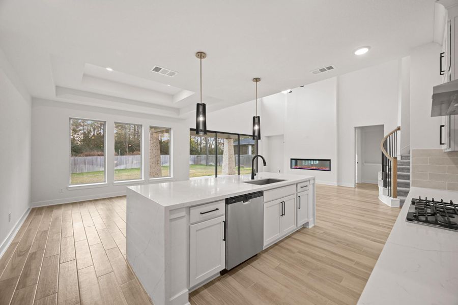 Furnished interior view inside a new home in Woodforest – 60', Montgomery (Image 17). Furnished interior view inside a new home in Woodforest – 60', Montgomery (Image 17).