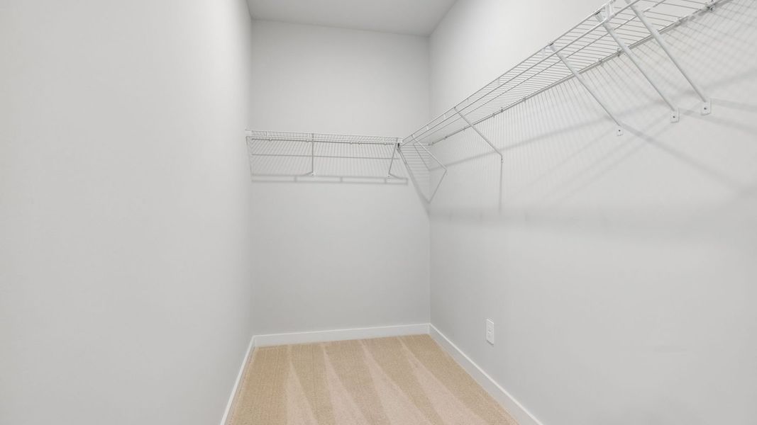 Representative unfurnished interior of a home built from the Holden by D.R. Horton in Harvest Point, Spring Hill (Image 58).
