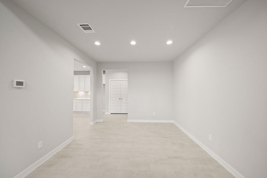 Spacious, unfurnished interior of a new home in Morton Creek Ranch, Katy (Image 24). Spacious, unfurnished interior of a new home in Morton Creek Ranch, Katy (Image 24).