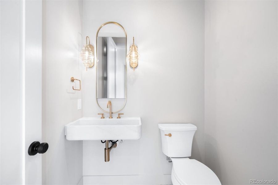 Image 34 of a home in .