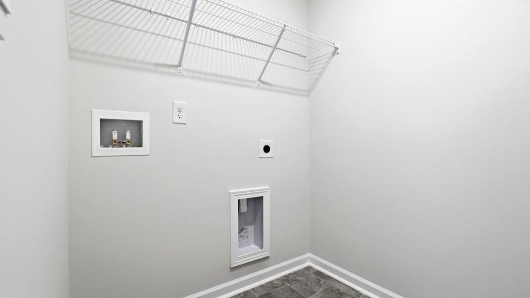Spacious, unfurnished interior of a new home in Baxter Village, Boiling Springs (Image 37).
