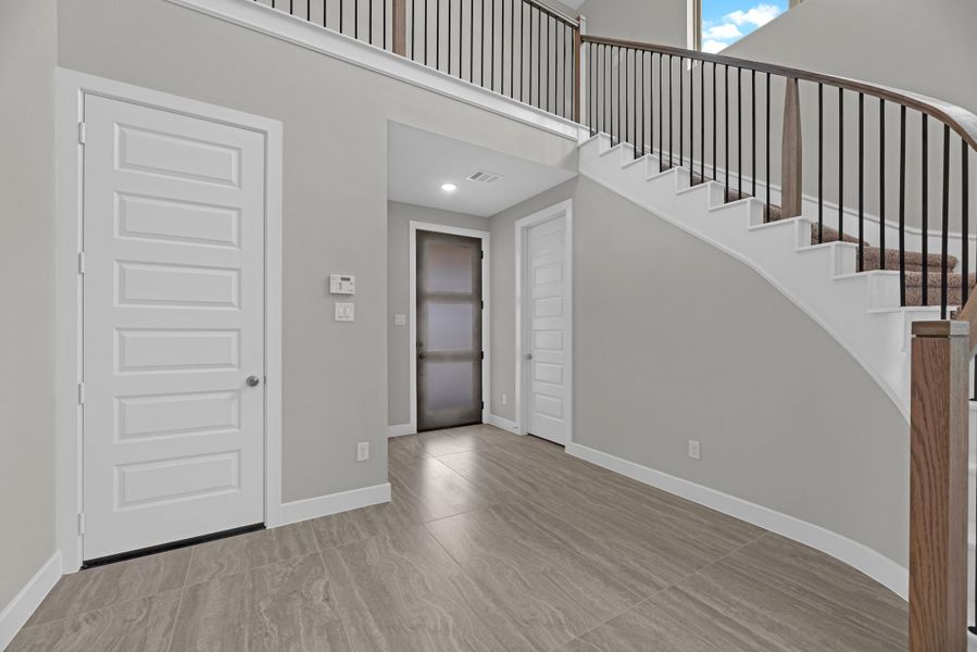 Spacious, unfurnished interior of a new home in Candela, Richmond (Image 14). Spacious, unfurnished interior of a new home in Candela, Richmond (Image 14).