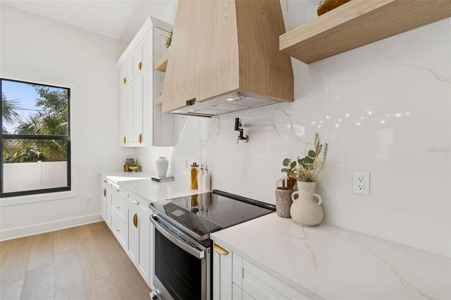 Furnished interior view inside a new home in , Tampa (Image 19).