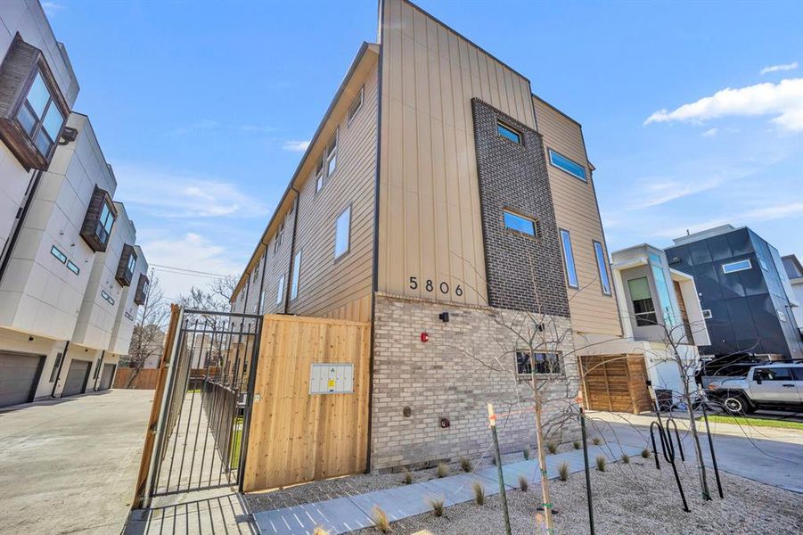 Image 32 of a home in . Image 32 of a home in .