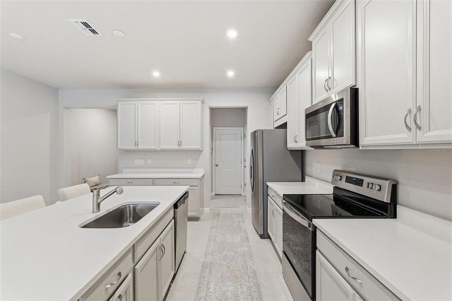 Furnished interior view inside a new home in , Lutz (Image 33).