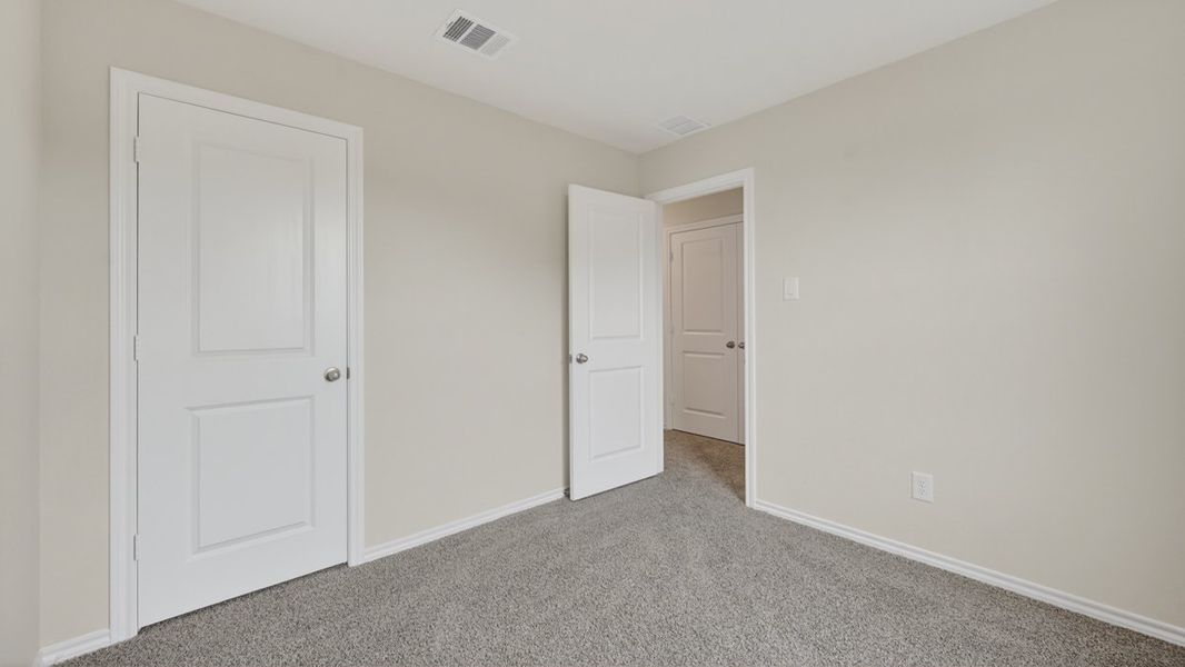 Spacious, unfurnished interior of a new home in Maplewood Meadows, Talty (Image 24).