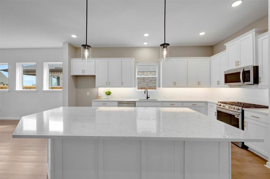 Furnished interior view inside a new home in The Grand Prairie - Retreat Collection, Hockley (Image 11).