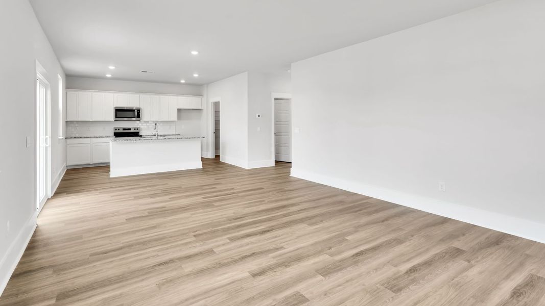Spacious, unfurnished interior of a new home in Bella Point, Bolivia (Image 17). Spacious, unfurnished interior of a new home in Bella Point, Bolivia (Image 17).