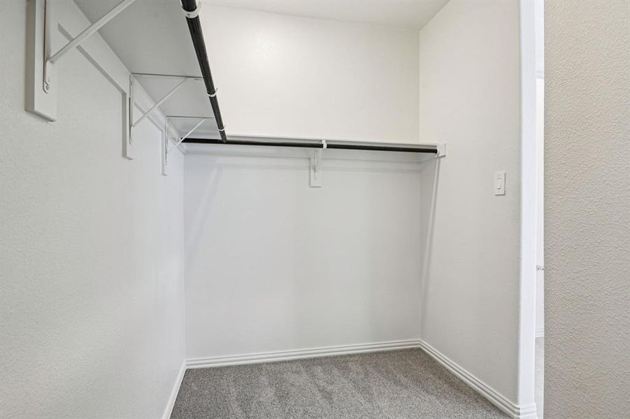 Spacious, unfurnished interior of a new home in Lakehaven - Spring Series, Farmersville (Image 24).