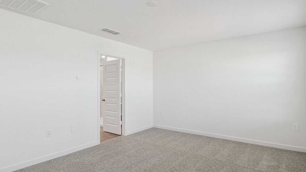 Representative unfurnished interior of a home built from the Gaven by D.R. Horton in Del Rio Ranch, Avondale (Image 30).