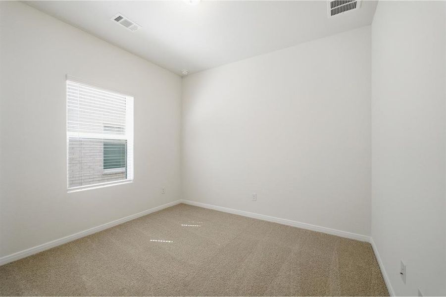 Spacious, unfurnished interior of a new home in Westridge, McKinney (Image 12).