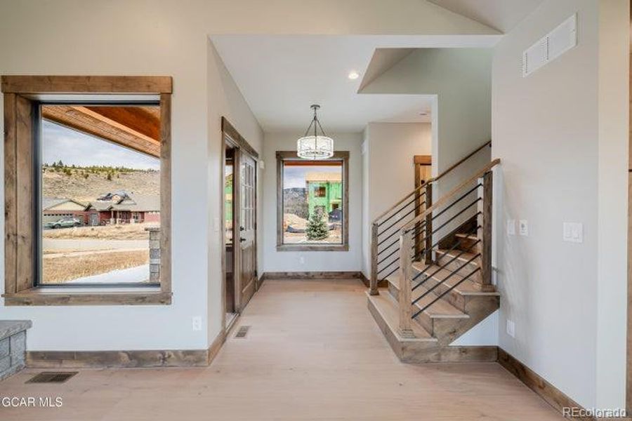 Spacious, unfurnished interior of a new home in , Granby (Image 36).