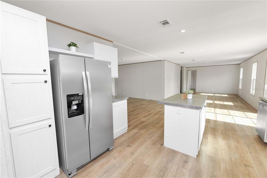 Furnished interior view inside a new home in , Lakeland (Image 6).